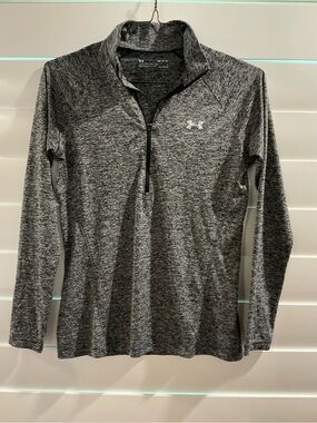 EUC - Women’s Under Armour Black/Gray Quarter-Zip Performance Pullover - Size M